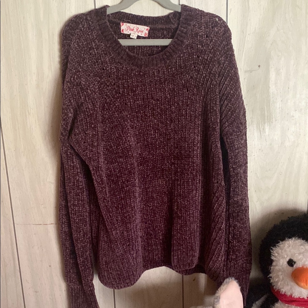 Women's Maroon Sweater